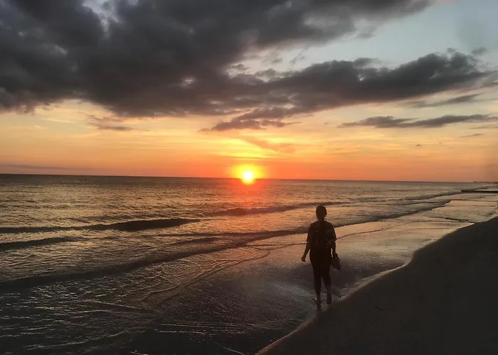 Michaels Surfside Apartment *