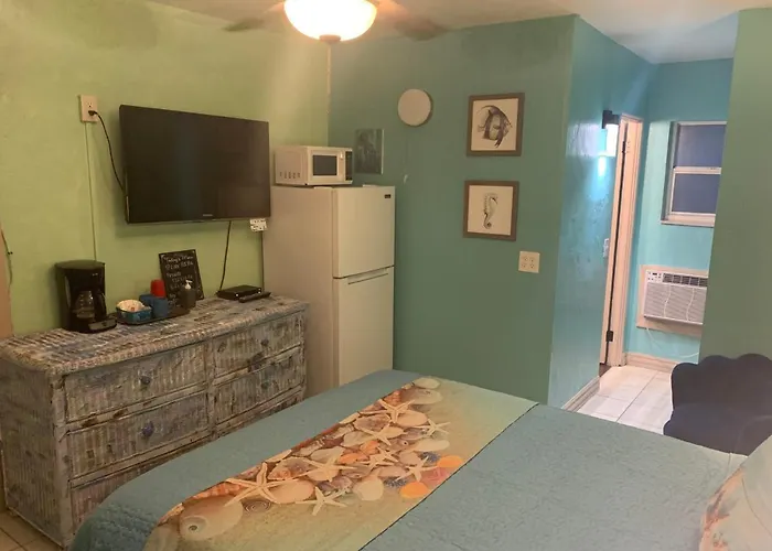 Michaels Surfside Apartment *