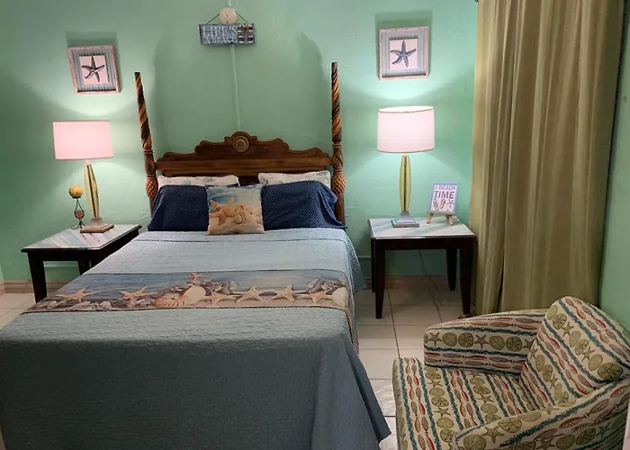 Michaels Surfside Apartment *